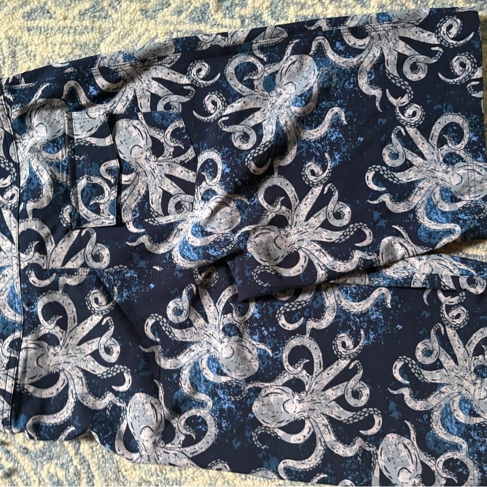 Coolibar Blue Patterned Shorts